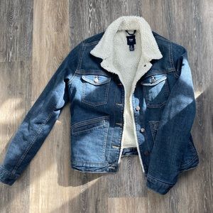 *NWOT* Jean jacket with Sherpa | GAP | XS